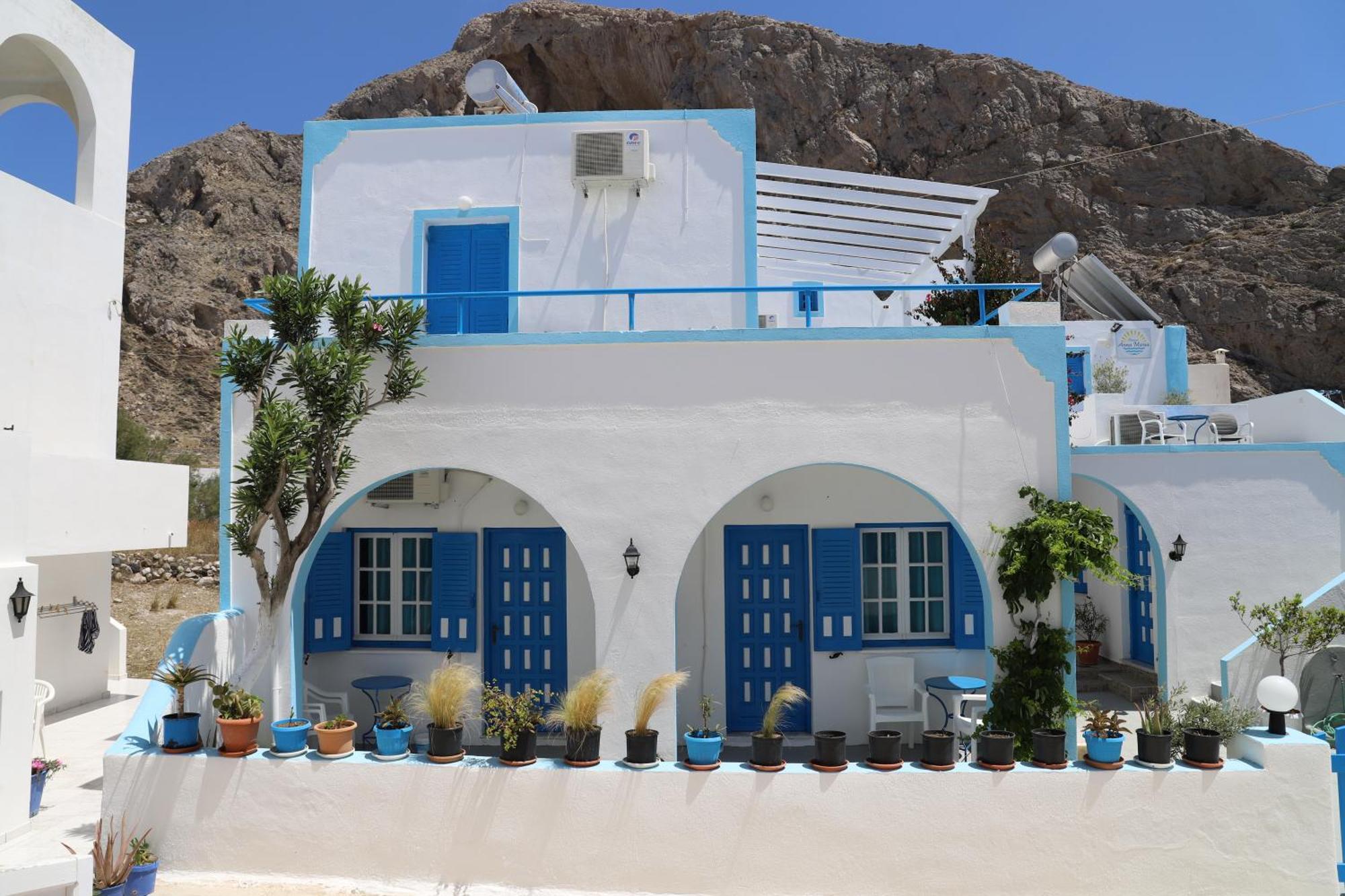 Santorini Seaside Retreat - Flora'S Summer Escape Perissa  Exterior foto